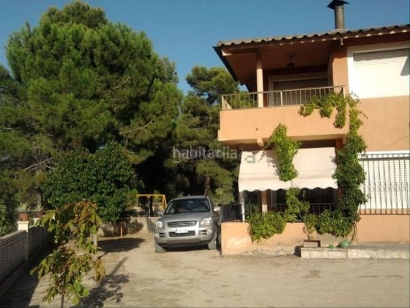 Foto 3a3cf692-714c-4fc1-a1af-eee753628ed9. Chalet en partida del figueral 13 chalet independiente en ubicación privilegiada en Biar
