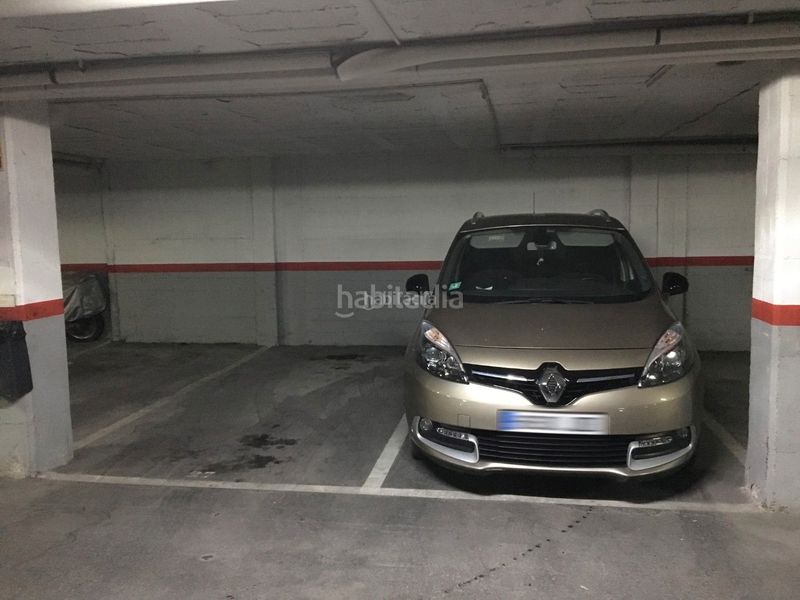 Foto 1859c11a-5b50-48b5-8345-1022626b92ea. Lloguer aparcament cotxe a passeig de vilafranca 19 a Sitges