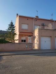 Semi detached house in Avinguda del solà 30. Sarral / avinguda del solà