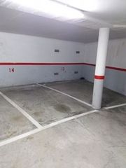Car parking in Carrer folch i torres, 56. Parking en folch i torres, 42. piera