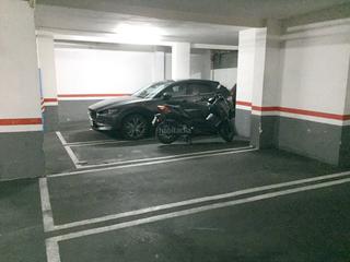 Location Parking voiture à Carrer de trajà 12. Plaça pàrquing cotxe gran