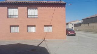 Casa a Calle rosario 4. Vivienda amueblada, espaciosa y bien situada,