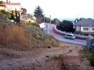 Terrain résidentiel à Carrer camí de pedracastell 21. Terreno en venta, con preciosas vistas al mar.