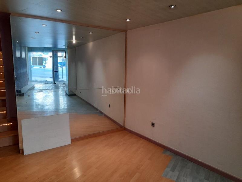 Foto 83a2ef65-b0aa-41cd-8b4e-2e55b64e34cc. Local commercial dans calle ginjoler 7 dans Barri Antic Manresa