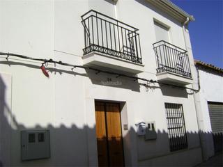 Maison jumelée à Calle pérez galdós 0. Almodóvar del río / plaza de andalucía