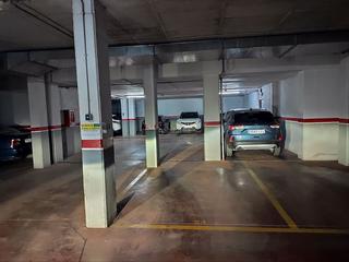 Location Parking voiture à Calle violonchelista miguel ángel cláres 2. Amplia y de facil acceso en juan carlos i