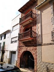Casa pareada en Calle alcora, 17. Casa rustica