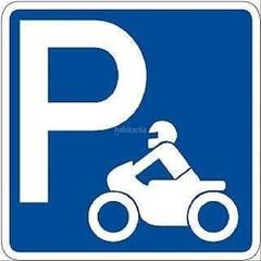 Rent Motorcycle parking in Carrer de mossèn josep forn 35. Parking moto. garaje para moto igualada