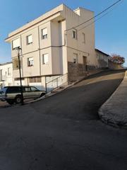 Casa a Avenida veredas 89. Se vende casa nueva en valdepeñas de jaén.