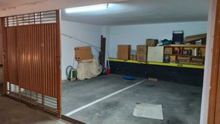 Location Parking voiture à Carrer de la esperança, 89. Lloguer aparcament doble boxer cèntric z.club vela