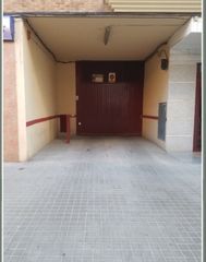 Affitto Posto auto in Ramón y cajal, 23. Alquiler plaza de parking delante pabellón víctor