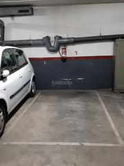 Autoparkplatz in Carrer de parís 21. Garaje ideal coche pequeño y/o mediano.