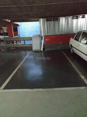 Parking coche en Avinguda del doctor bassols 75. Plaza de parking en manzana vii