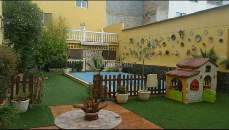 Foto 5fe77d8a-8824-48c6-8915-f2b3aab5fdb8. Casa adosada en calle rosas 44 / calle rosas en Pinos Puente