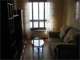 Miete Appartement in Rúa de aragón 148. Apartamento con zona de piscina, jardín y barbacoa