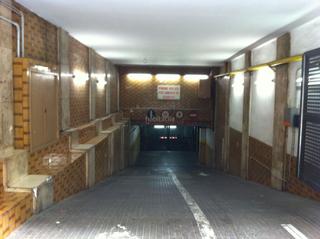 Miete Autoparkplatz in Carrer de valència 173. Plaza de parking