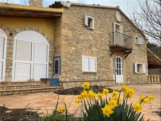 Masia a Vial camino 12. Masia restaurada en finca d’1.5ha a l´alt camp (t)