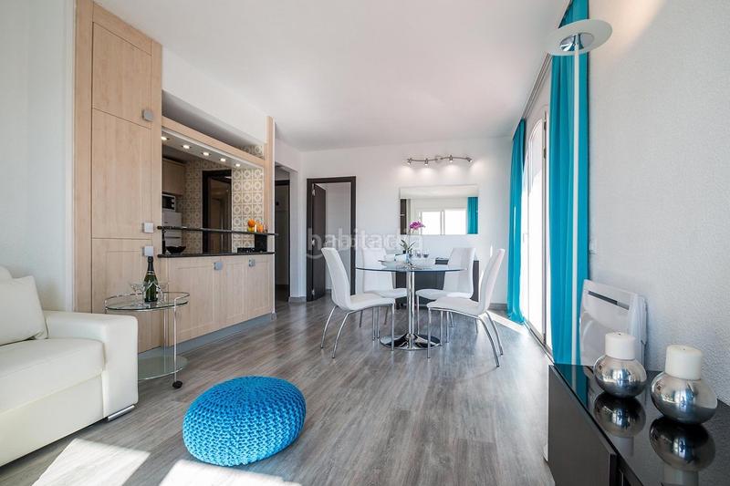 Foto f4b2dc28-d313-4ba8-b87a-4b688cba1654. Piso en carrer salins 4 linia 7 piso cerca playa, vista al mar en Empuriabrava