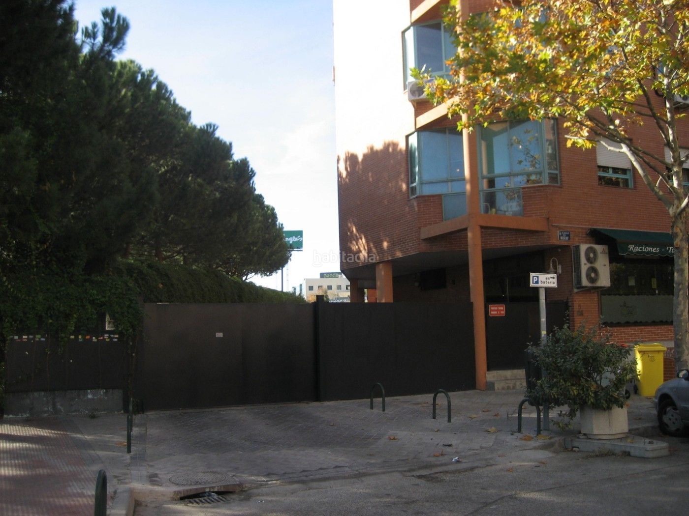 Vendo Plaza De Garaje Parking voiture par 72 € de 12 metros calle noray, 5 vendo plaza garaje  calle noray, alameda de osuna dans Alameda de Osuna Madrid - habitaclia