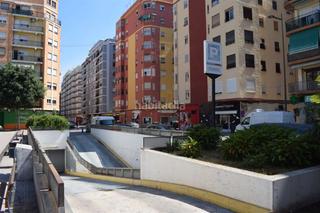 Lloguer Aparcament cotxe a Plaza miguel bellido 1. Amplia junto ascensor, acceso recto sin maniobras