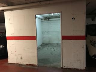 Aparcament cotxe a Carrer cronista muntaner 1. Parking - almacen