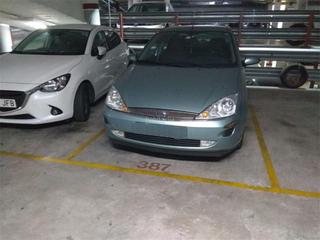 Parking coche en Carrer del ripollès 97. El camp de l