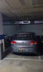 Miete Autoparkplatz in Passatge de salvadors 5. Alquiler plaza de parking coche mediano