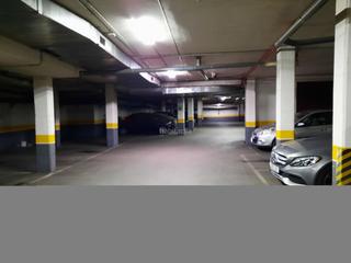Rent Car parking in Calle real 33. Alquiler plaza garaje