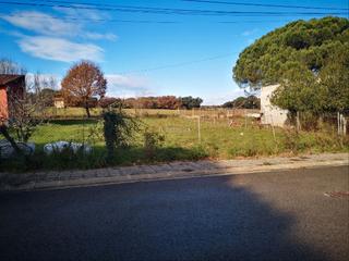 Terreny residencial a Carrer alt penedès 12. Parcel·la planera i immillorable orientació