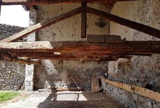 Terrain résidentiel à Travessera dels forns 5. Casa rústica con eras/pajares