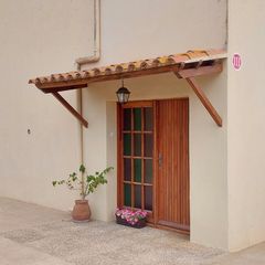 Casa in Carrer ponent, sn. Finca con casa y almacenes en parcela 1400 m2