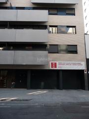 Miete Autoparkplatz in Carrer de llull 180. Se alquila plaza de parking en centro poble nou