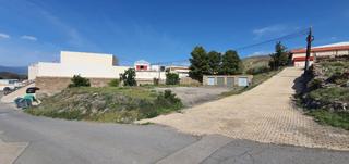 Terreny residencial a Plaza de los caidos 1. Parcela de uso residencial/comercial/indústrial