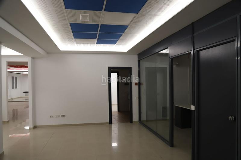 Foto 0b633e0f-68ca-4351-875a-17977ede2e44. Alquiler oficina en avinguda del vallès 306 alquiler oficina modulable en Terrassa