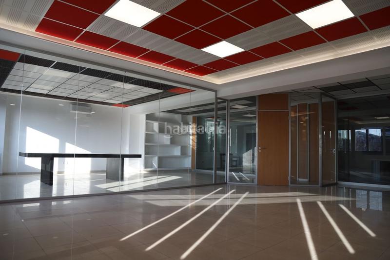 Foto 41da0f93-bada-4dc1-9588-f4f4fa64015d. Rent office space in avinguda del vallès 306 in Polígon Industrial Santa Margarida Terrassa