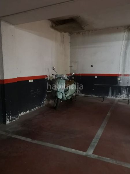 Foto bac760f7-712c-4221-8bff-6409117921ab. Alquiler parking moto en calle de los misterios 40 se alquila plaza de garaje para motos compartidas en Madrid