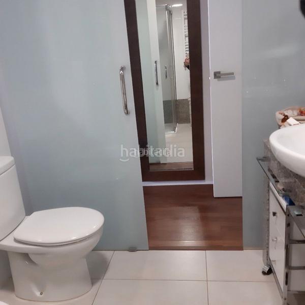 Foto 6ecc253c-8bf7-48b1-a486-f6cff54a3bc5. Piso en calle corbeta 22 primera línea almadraba en Alicante