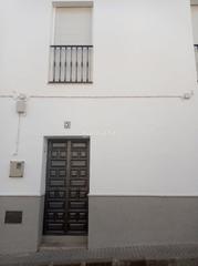 Maison à Plaza uno de mayo 5. Casa en calle jardín 3, bornos ( cádiz)