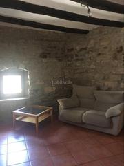 Lloguer Casa a Carrer bisbal 17. Casa reformada a gra (a 1km de guissona)
