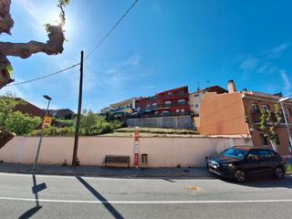 Terreny residencial a Carrer de lleó 47. Solar en venta de 478 m2.