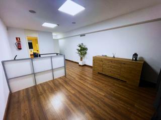 Rent Office space in Calle de la caléndula 56. Zona industrial / avenida de fuencarral