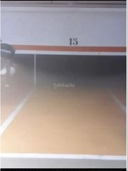 Lloguer Aparcament cotxe a Carrer de felip ii 48. Parquing en alquiler videovigilado