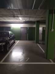 Alquiler Parking coche en Major, 69. Plaza de parking grande, buen acceso y fácil aparc