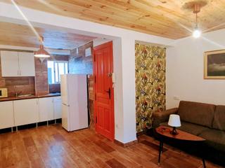 Alquiler Apartamento en Carrer de nicolau de montsoriu 25. Atico recien reformado