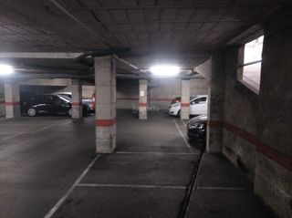Location Parking voiture à Carrer de la creu 3. Alquiler parking en zona centro de girona