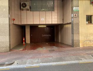 Aparcament cotxe a Carrer del mestre joan corrales 66. Plaza parking 21m2 muy bien ubicada