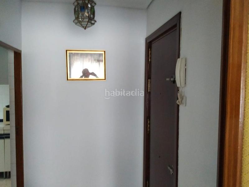 Foto 11b75423-d0dd-4704-a5a1-d0310d018cab. Location appartement dans calle florencio quintero 20 dans Sevilla
