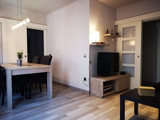 Location Appartement à Carrer de les escoles escasany 17. Pis completament reformat i lluminós.