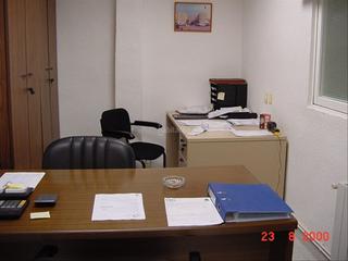 Geschäftsraum in Plaça de donoso cortés 14. Inmueble situado en plena plaza