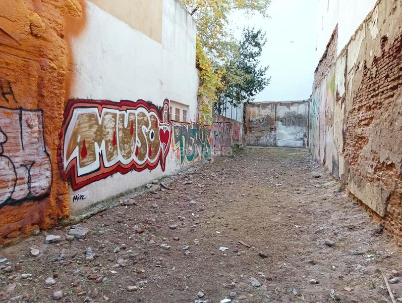 Foto 6d06e45e-8266-4911-bdb3-015936005dd7. Terreno residenziale in calle goiri 8 in Bellas Vistas Madrid